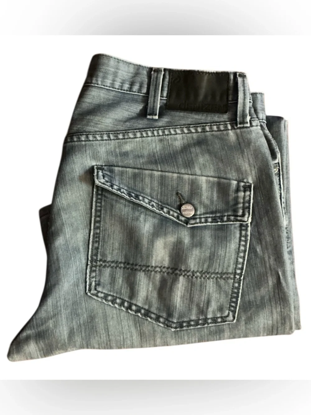 Levi’s Stylish Denizen Light Wash Denim Jeans with Back Flap Silver Buttons